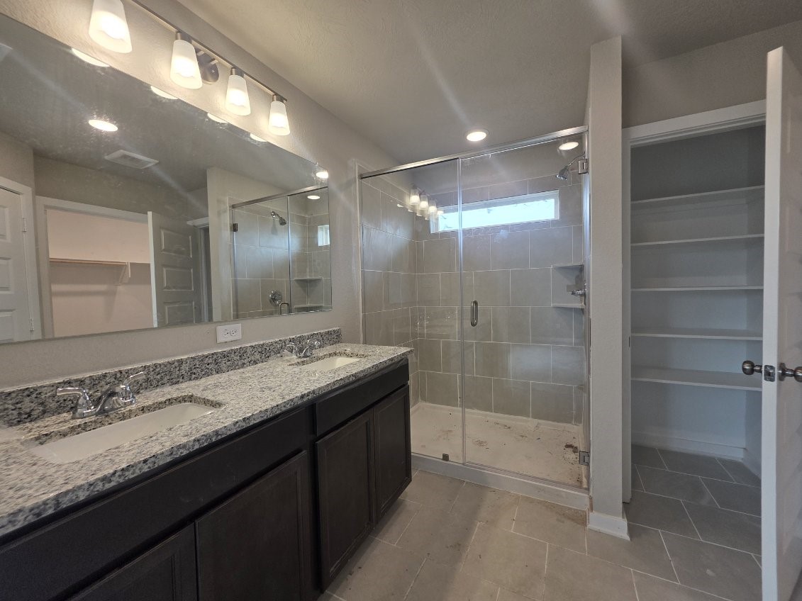 1500 Lk Rdg Drive Brenham, TX 77833 - Photo 8 of 13