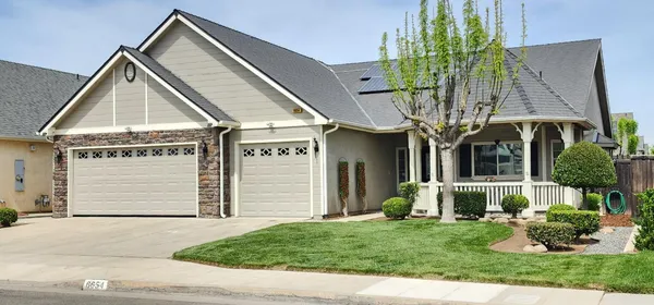 $455,000 | 6654 East Liberty Avenue, Fresno, CA 93727