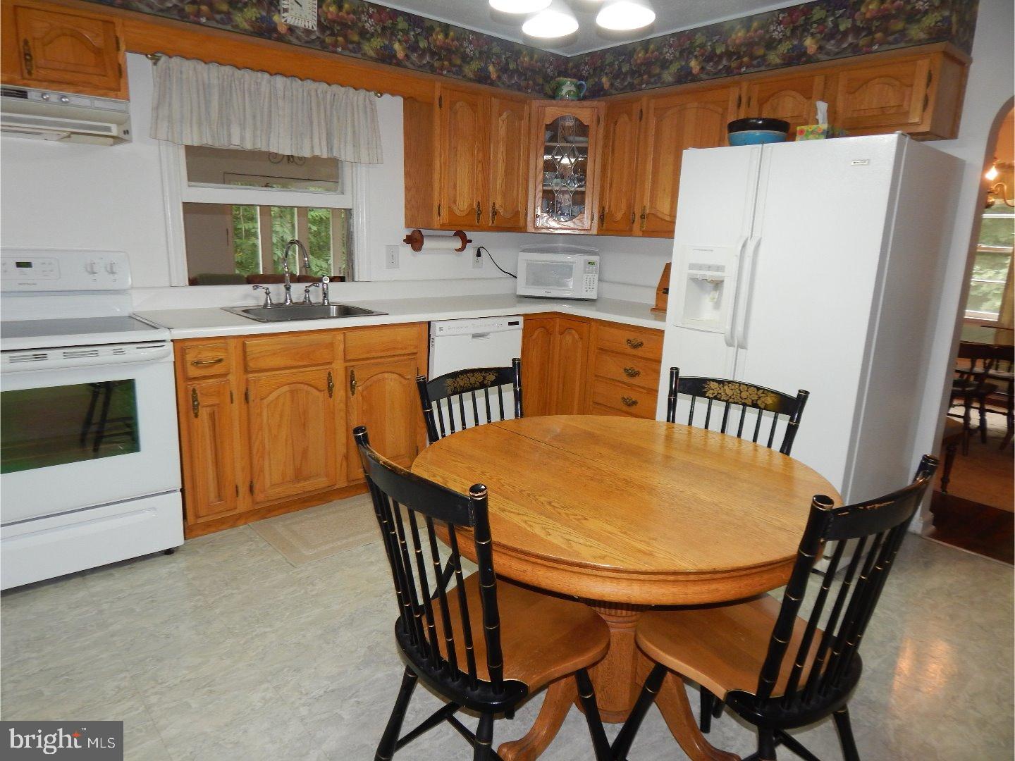 1216 Bleim Road Pottstown, PA 19464 - Photo 3 of 13 Gallery Image 3