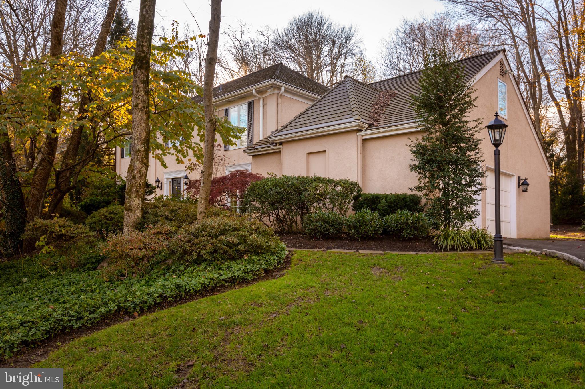 415 Round Hill Road Wayne, PA 19087 - Photo 36 of 37 Exterior Front.
