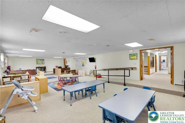 $375,000 | 780 Claremont Avenue, Tamaqua, PA 18252