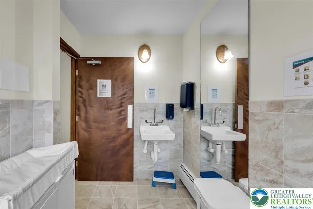 $375,000 | 780 Claremont Avenue, Tamaqua, PA 18252