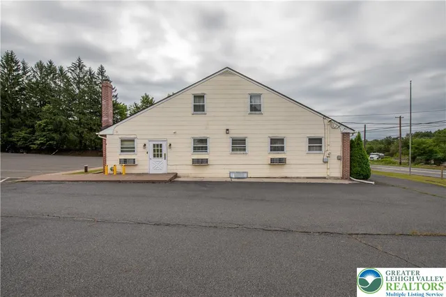 $375,000 | 780 Claremont Avenue, Tamaqua, PA 18252