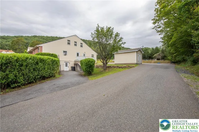 $375,000 | 780 Claremont Avenue, Tamaqua, PA 18252