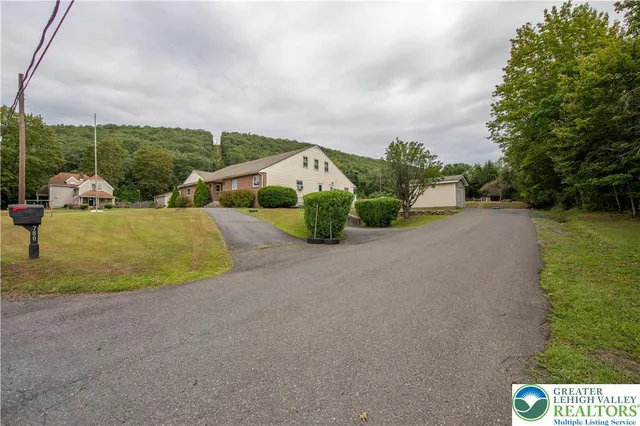 $375,000 | 780 Claremont Avenue, Tamaqua, PA 18252