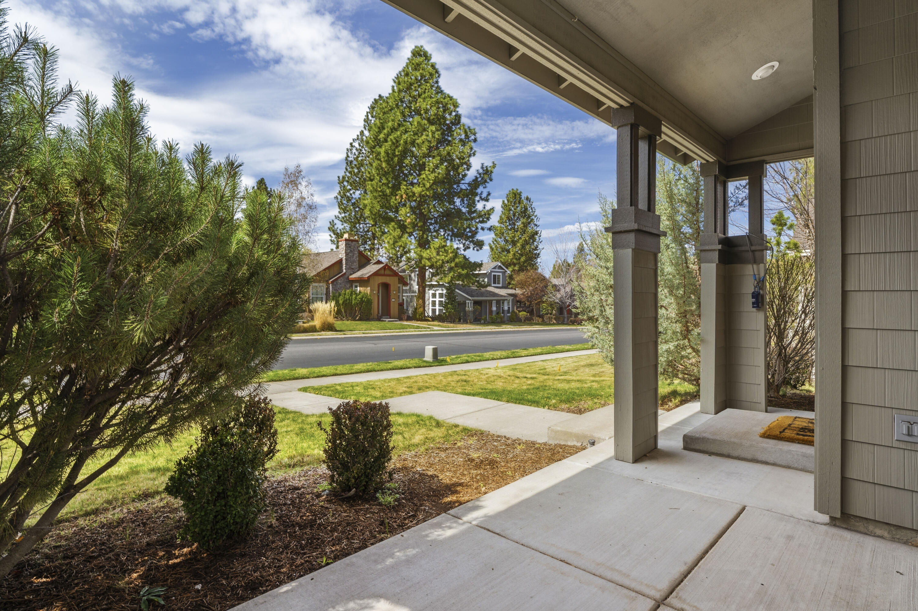 61425 Davis Lake Loop Bend, OR 97702 - Photo 42 of 51 75-Exterior
