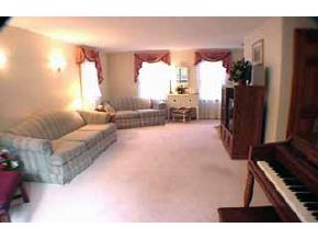 18 Greenwich Road Litchfield, NH 03052 - Photo 2 of 9