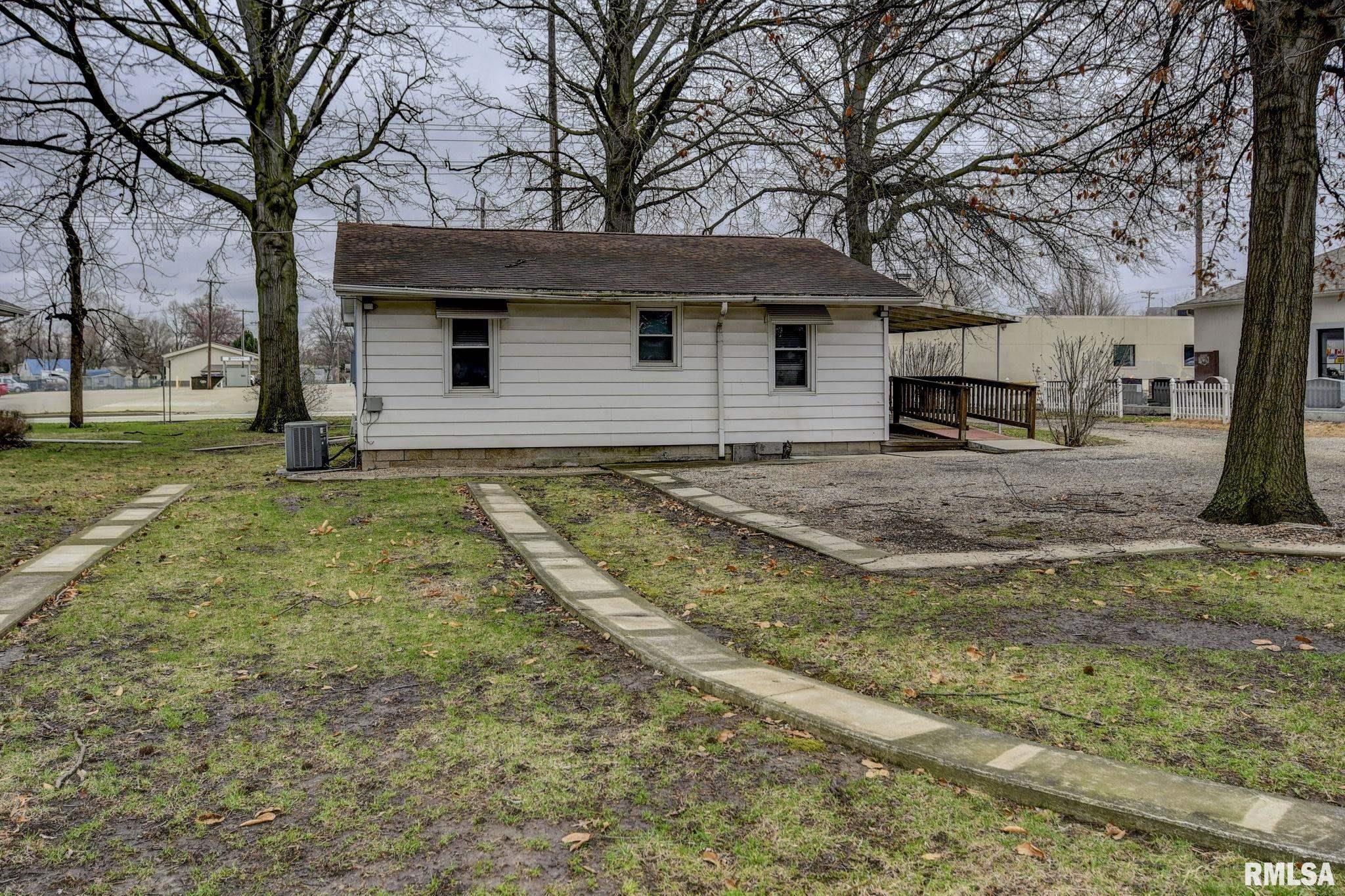 417 North Cheney Street Taylorville, IL 62568 - Photo 16 of 23
