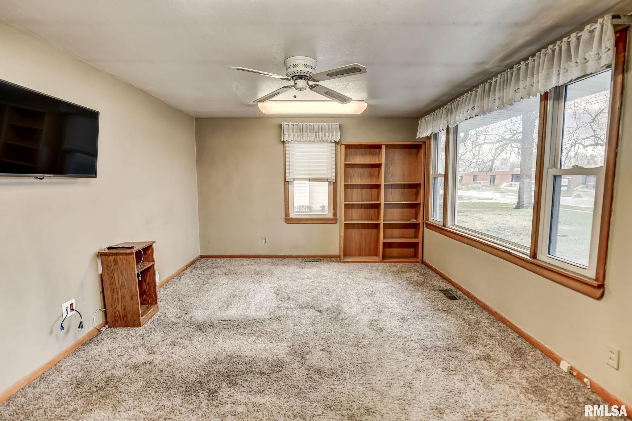 417 North Cheney Street Taylorville, IL 62568 - Photo 21 of 23