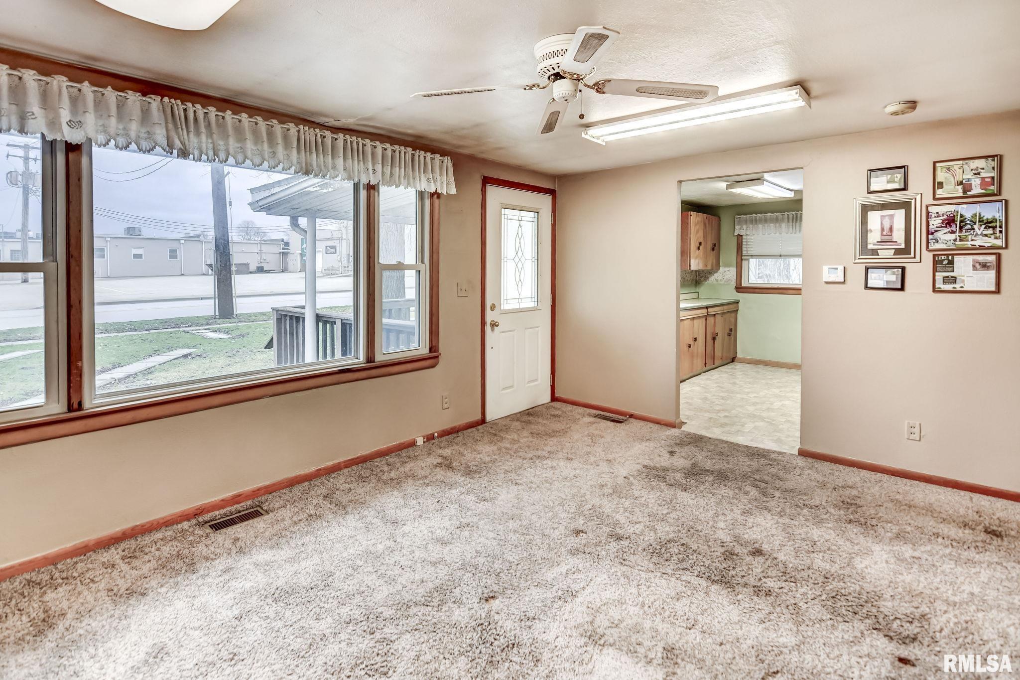 417 North Cheney Street Taylorville, IL 62568 - Photo 6 of 23