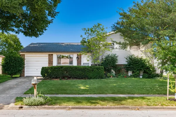 $349,990 | 2076 Queensbridge Drive, Columbus, OH 43235