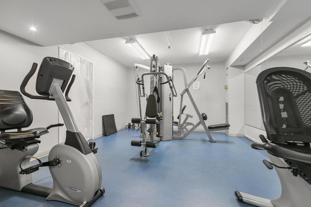 1731 Beacon Street, Unit 1210 Brookline, MA 02445 - Photo 21 of 25