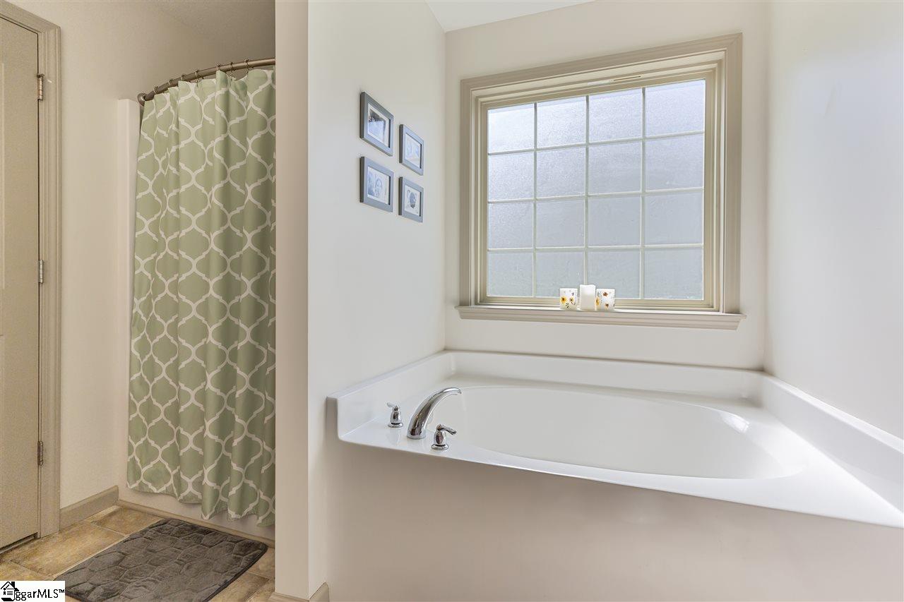 1024 St Charles Way Anderson, SC 29621 - Photo 13 of 22 Gallery Image 13