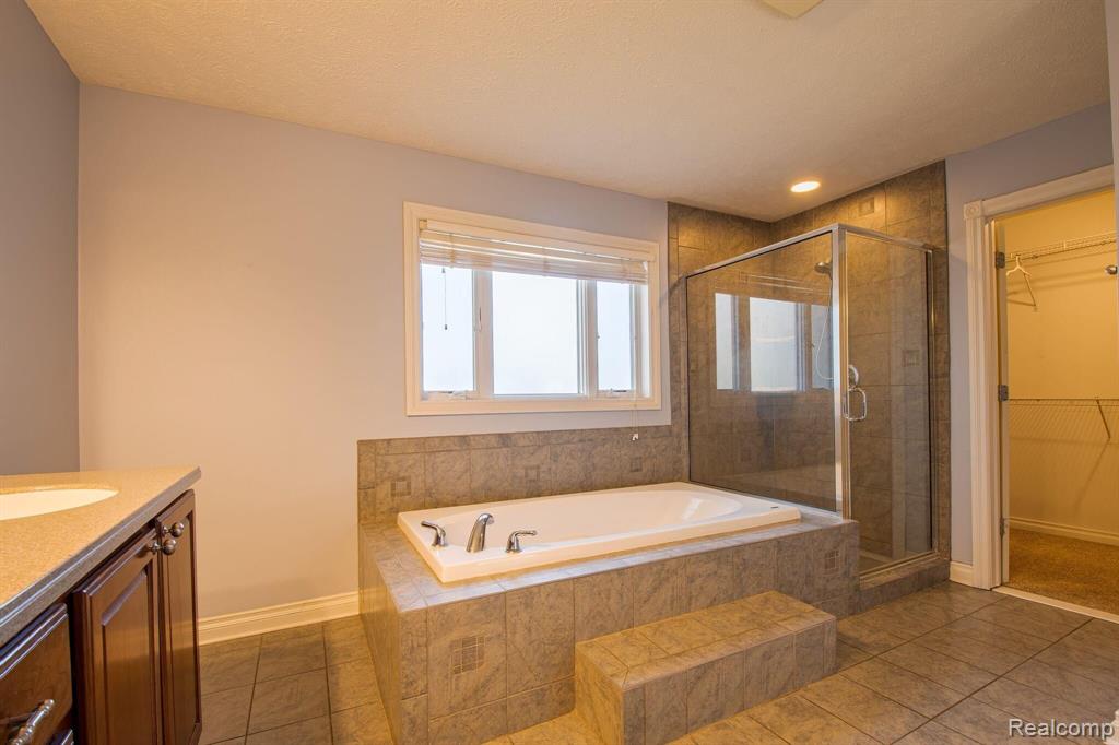 3116 Ridley Way Howell, MI 48843 - Photo 20 of 48