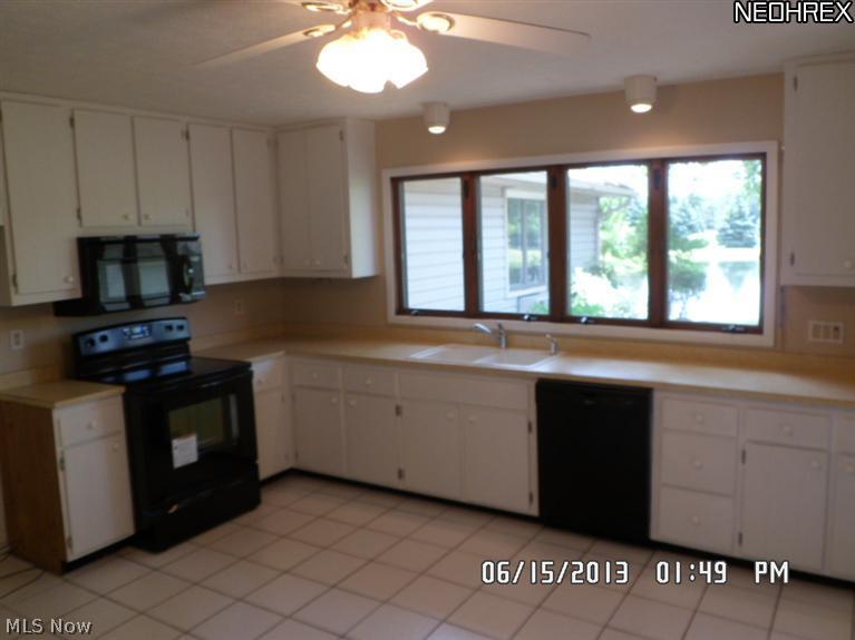 5744 Fenn Road Medina, OH 44256 - Photo 4 of 16