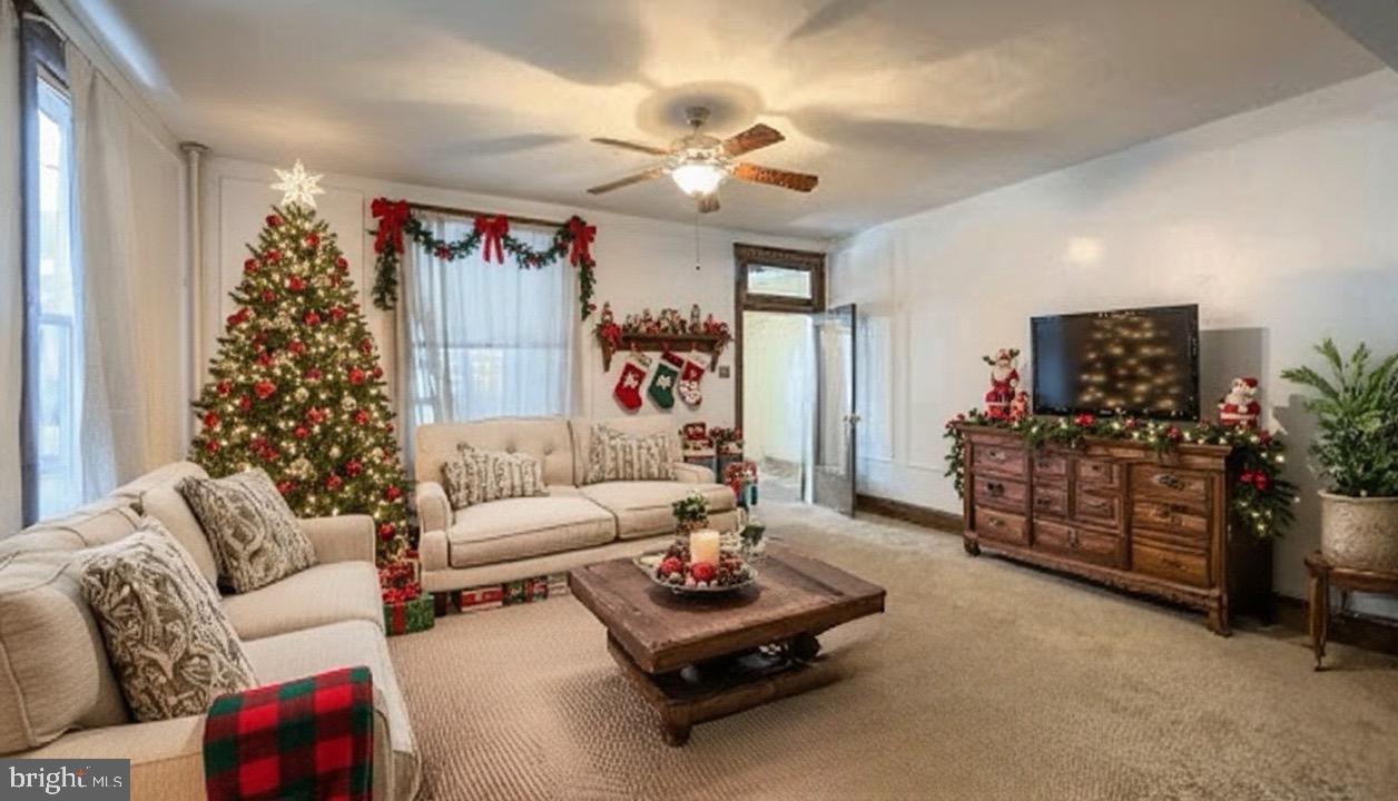 116 South Franklin Street Red Lion, PA 17356 - Photo 5 of 29 Cozy Living room
