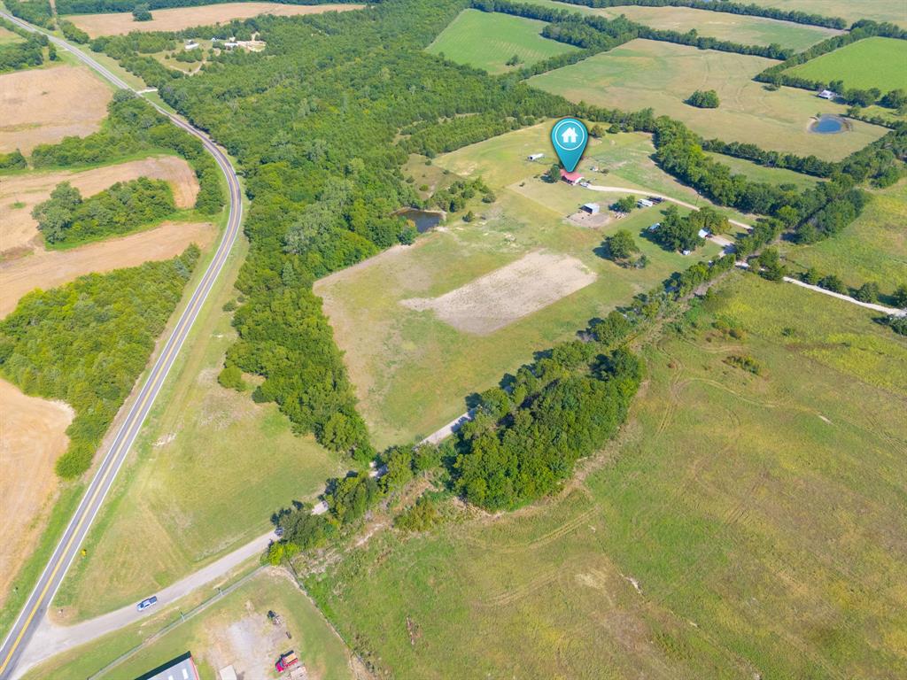 511 County Road 2765 Windom, TX 75492 - Photo 2 of 10