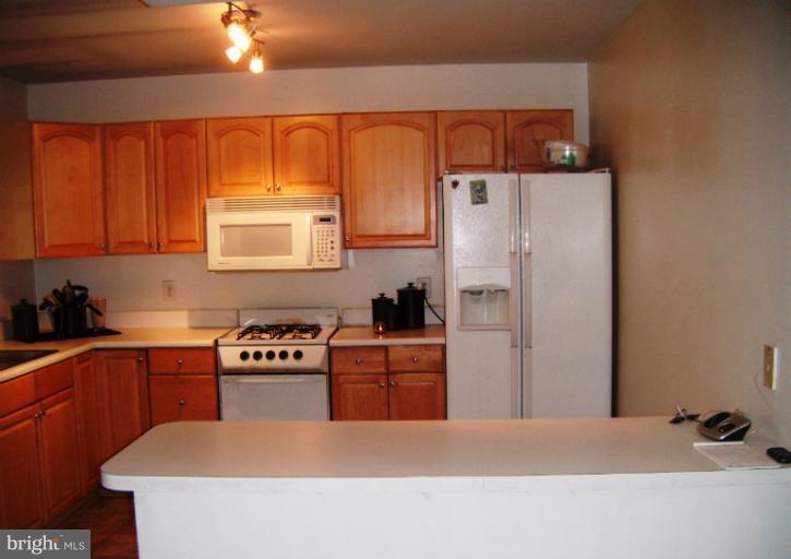 2302 Perry Avenue Edgewood, MD 21040 - Photo 16 of 20 Kitchen