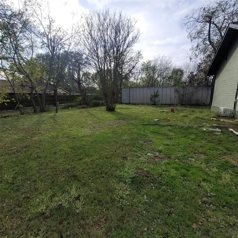 $1,850 | 410 Southwest 3rd Street, Kerens, TX 75144