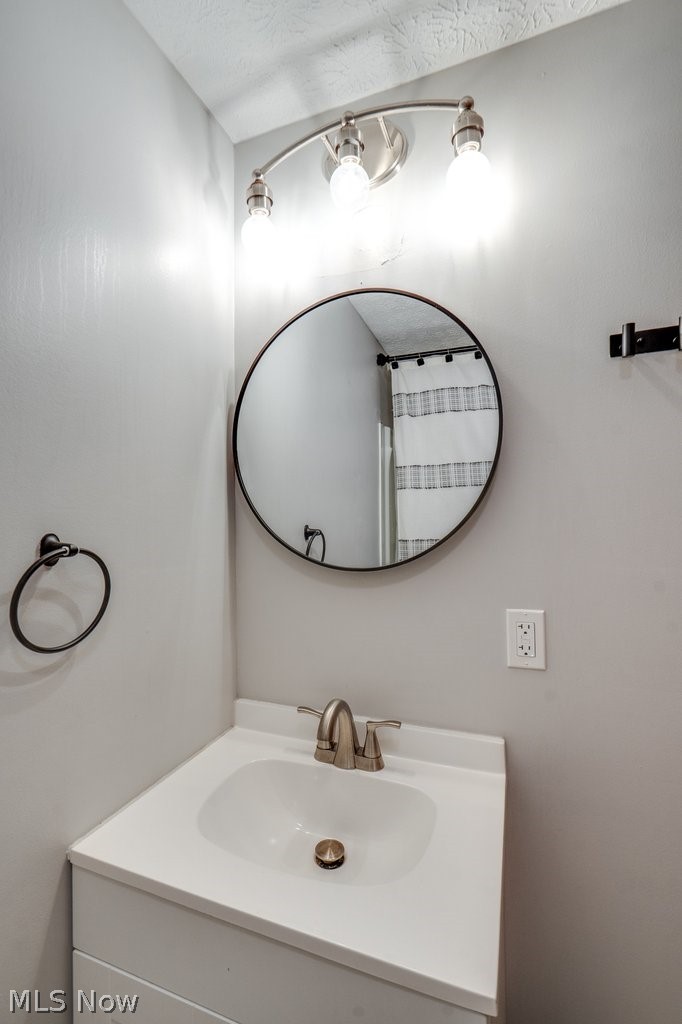 3027 Glen Place Northwest Canton, OH 44708 - Photo 20 of 41