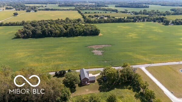 461 South Co Road 725 West Yorktown, IN 47396 - Photo 2 of 37