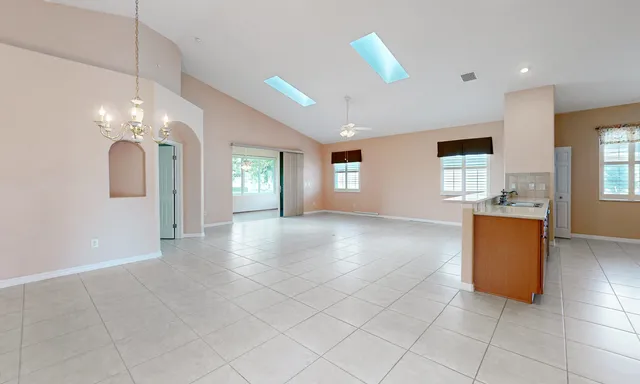 $385,000 | 737 Crestwood Drive, St. Augustine, FL 32086