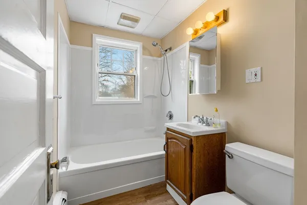 $739,000 | 115-117 Oakland Avenue, Methuen, MA 01844