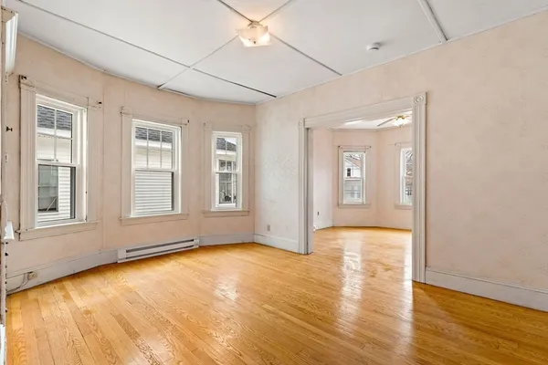 $739,000 | 115-117 Oakland Avenue, Methuen, MA 01844