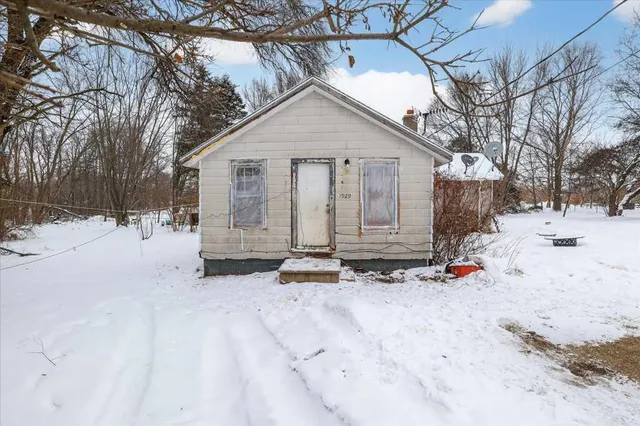 $80,000 | 7929 East Napier Avenue, Benton Harbor, MI 49022