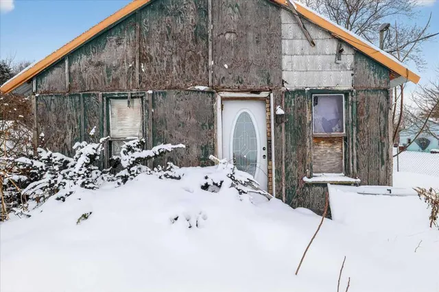 $80,000 | 7929 East Napier Avenue, Benton Harbor, MI 49022