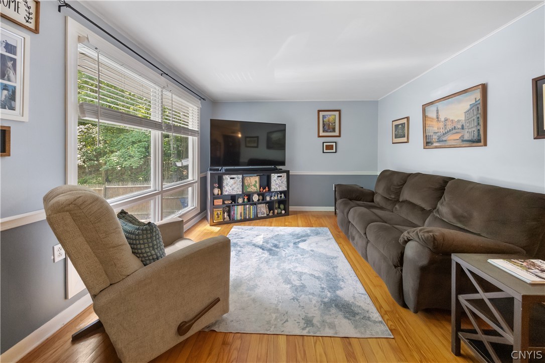 5353 Onondaga Road Camillus, NY 13031 - Photo 7 of 33