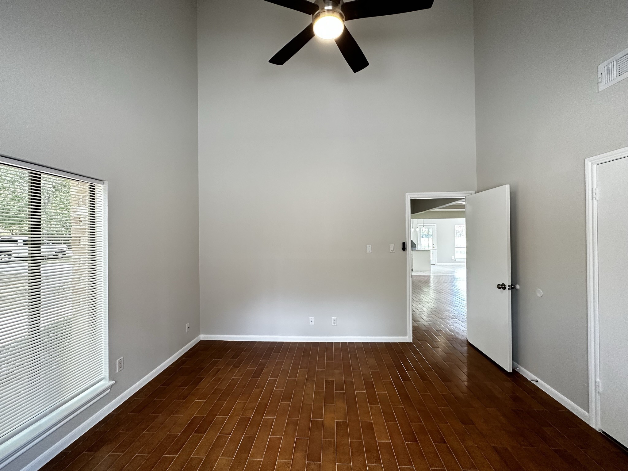 11106 Ellwood Street Spring, TX 77380 - Photo 7 of 20