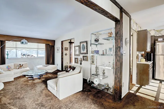 $899,000 | 4 Crabapple Court, Monsey, NY 10952