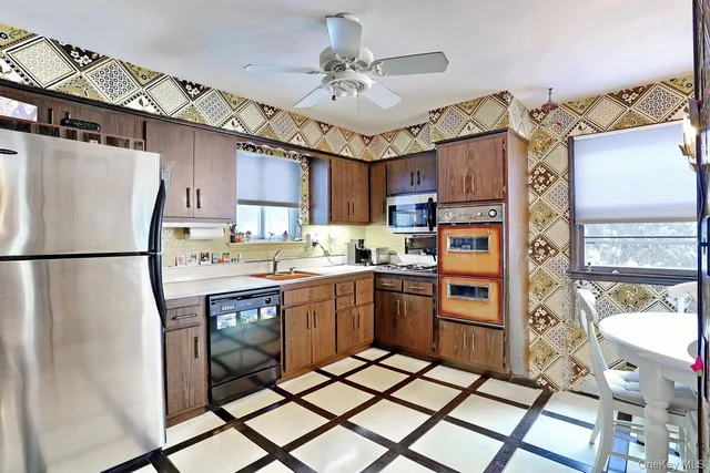 $899,000 | 4 Crabapple Court, Monsey, NY 10952