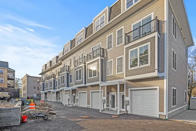 $799,999 | 33 Copeland Street, Unit CC, Boston, MA 02119