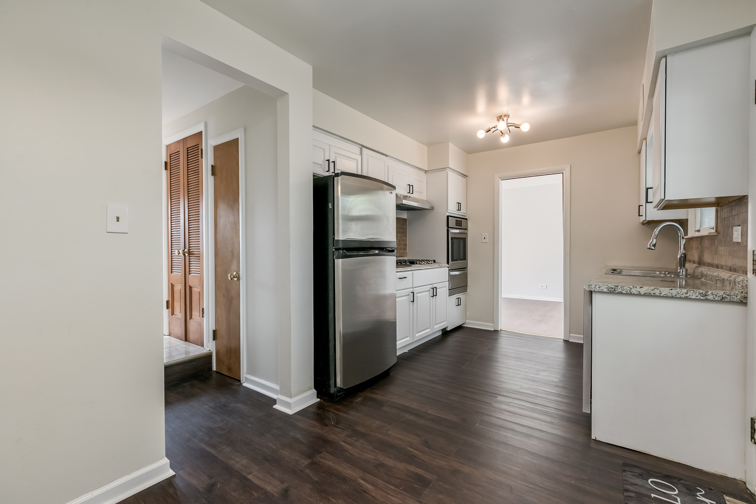 9527 Overhill Avenue Morton Grove, IL 60053 - Photo 17 of 40