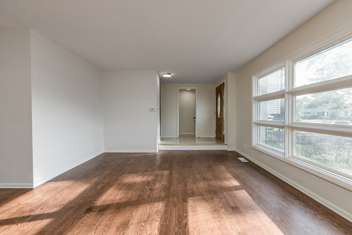 9527 Overhill Avenue Morton Grove, IL 60053 - Photo 10 of 40