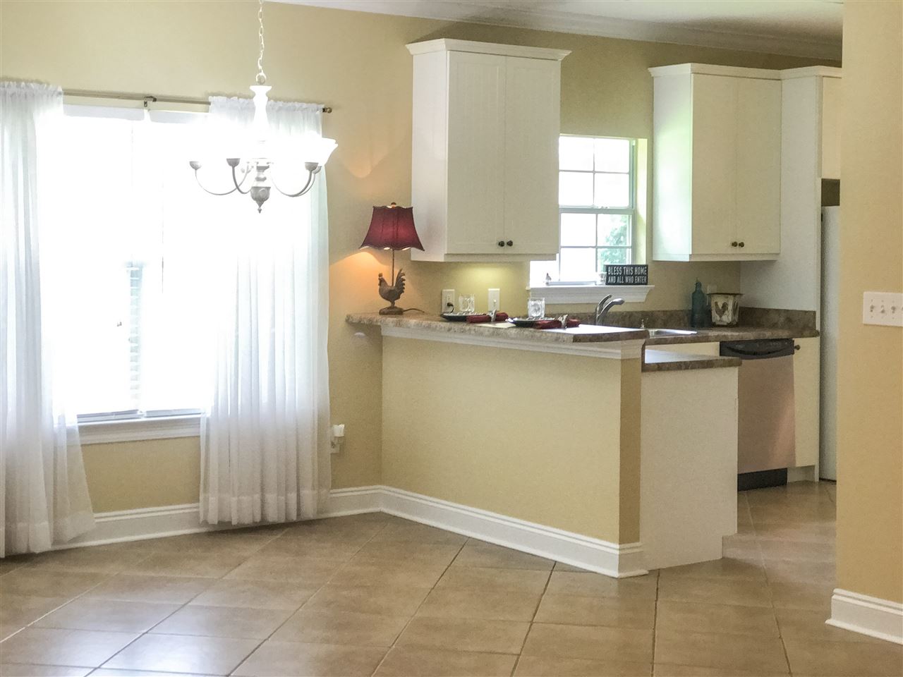 117 Mark Twain Loop Foley, AL 36535 - Photo 4 of 37 Kitchen