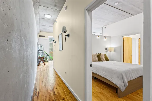 $2,750 | 630 North Franklin Street, Unit 1016, Chicago, IL 60654