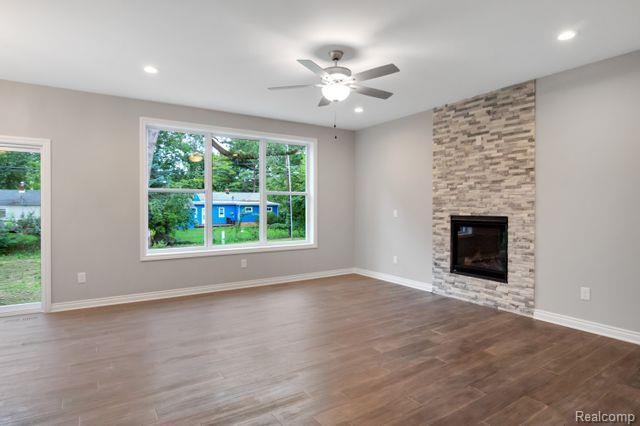 2986 Hessel Avenue Rochester Hills, MI 48307 - Photo 10 of 28