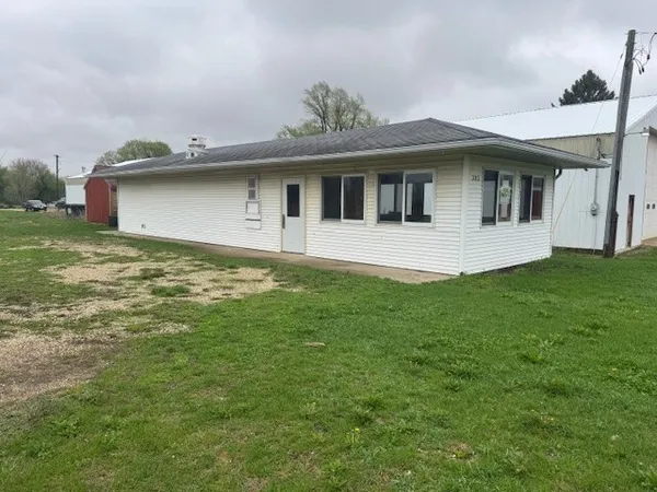 $159,900 | 303 North Main Street, Ohio, IL 61349