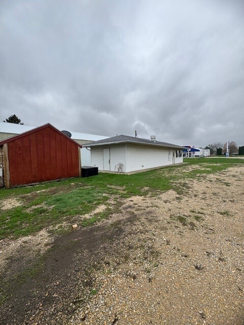 303 North Main Street Ohio, IL 61349 - Photo 7 of 8