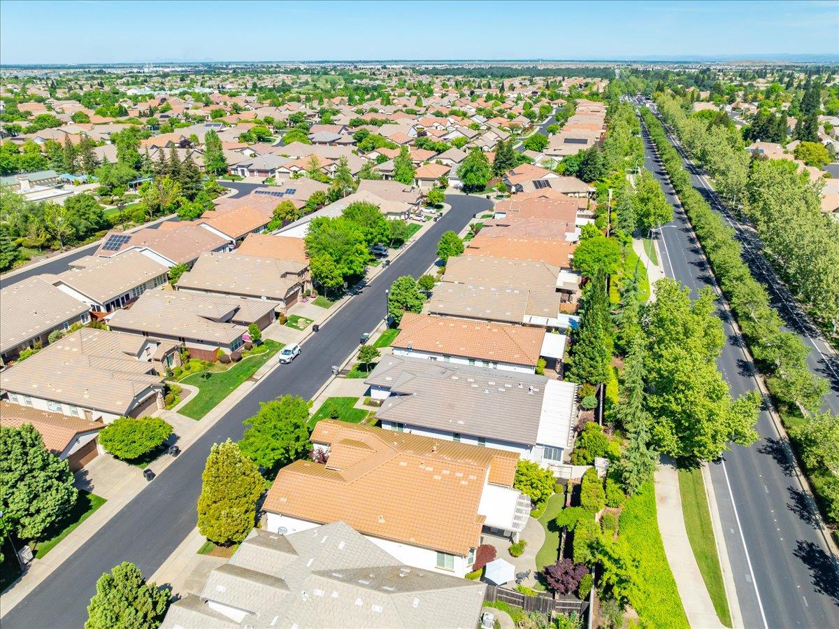 2294 Langtree Drive Roseville, CA 95747 - Photo 50 of 61