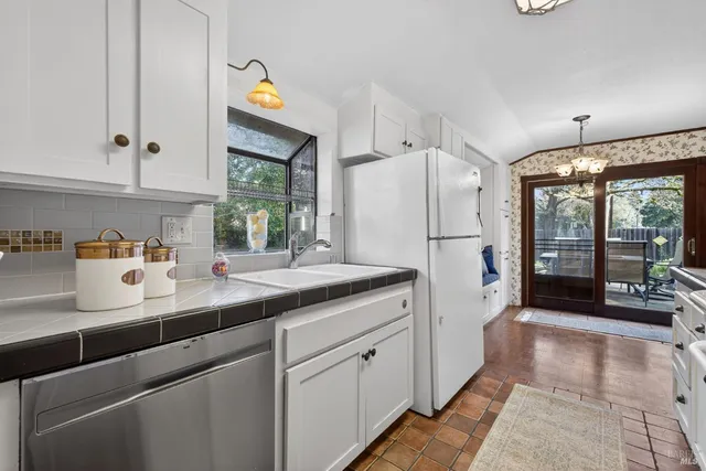 $779,000 | 132 Steiner Court, Santa Rosa, CA 95404