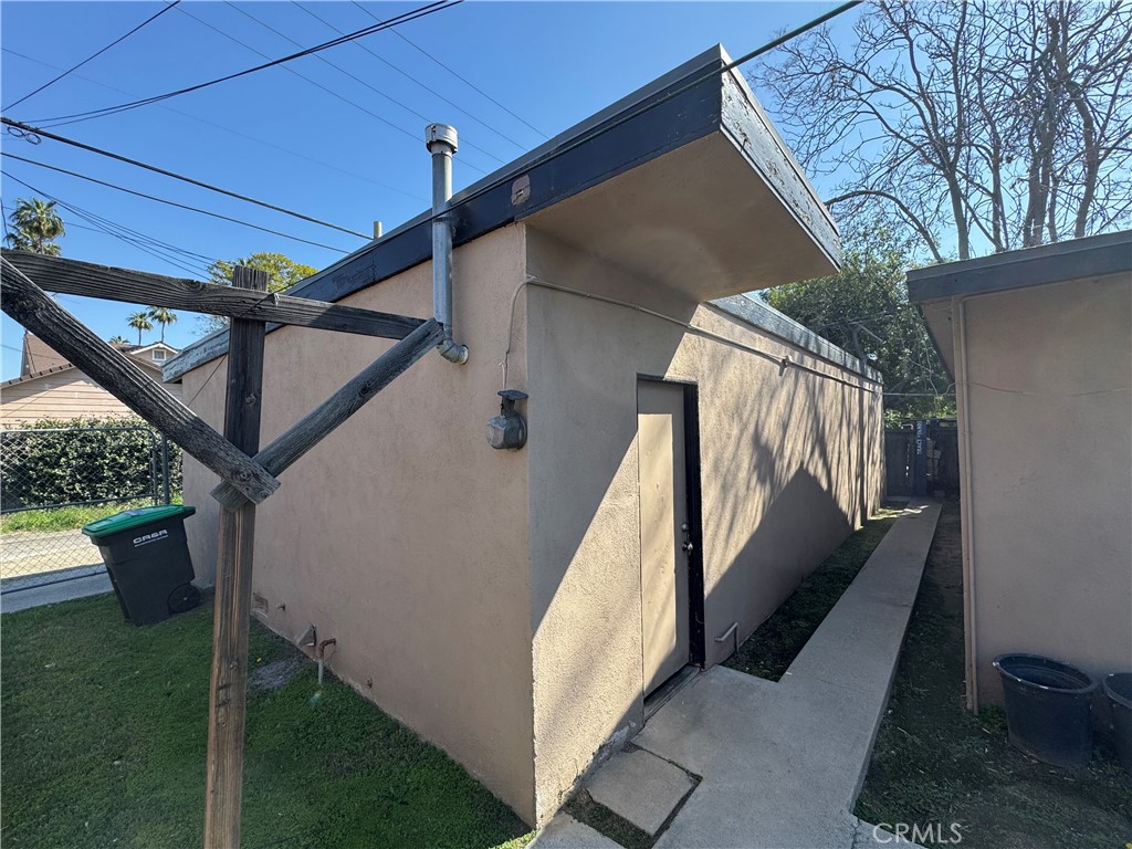 2972 Orange Street Riverside, CA 92501 - Photo 12 of 14