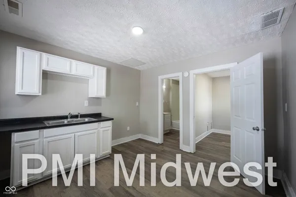 $699 | 2932 North Dearborn Street, Unit A, Indianapolis, IN 46218