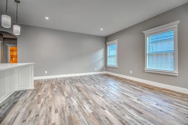 $329,995 | 1219 South Rockwall Avenue, Terrell, TX 75160