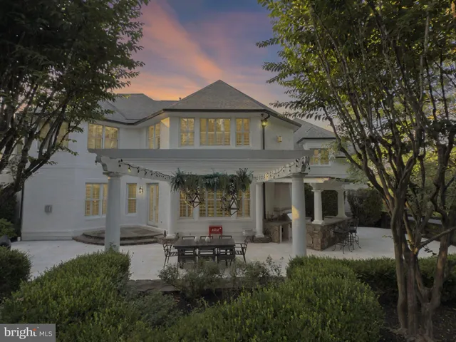 $3,399,900 | 16717 Whirlaway Court, Leesburg, VA 20176