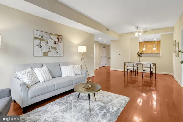 $3,500 | 3650 South Glebe Road, Unit 442, Arlington, VA 22202
