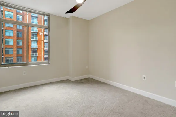 $3,500 | 3650 South Glebe Road, Unit 442, Arlington, VA 22202